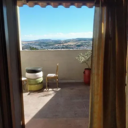 Mansardato Con Vista